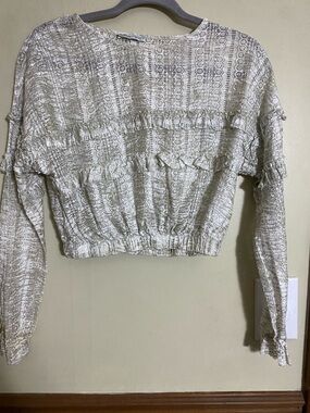 Zara Cropped Ruffle Long-Sleeve Top in Light Beige Print